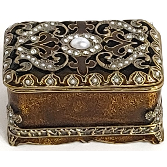 Heirloom Brass Box Enamel Embellished Treasure Trinket Lid Faux Pearl Rhinestone - Picture 3 of 9
